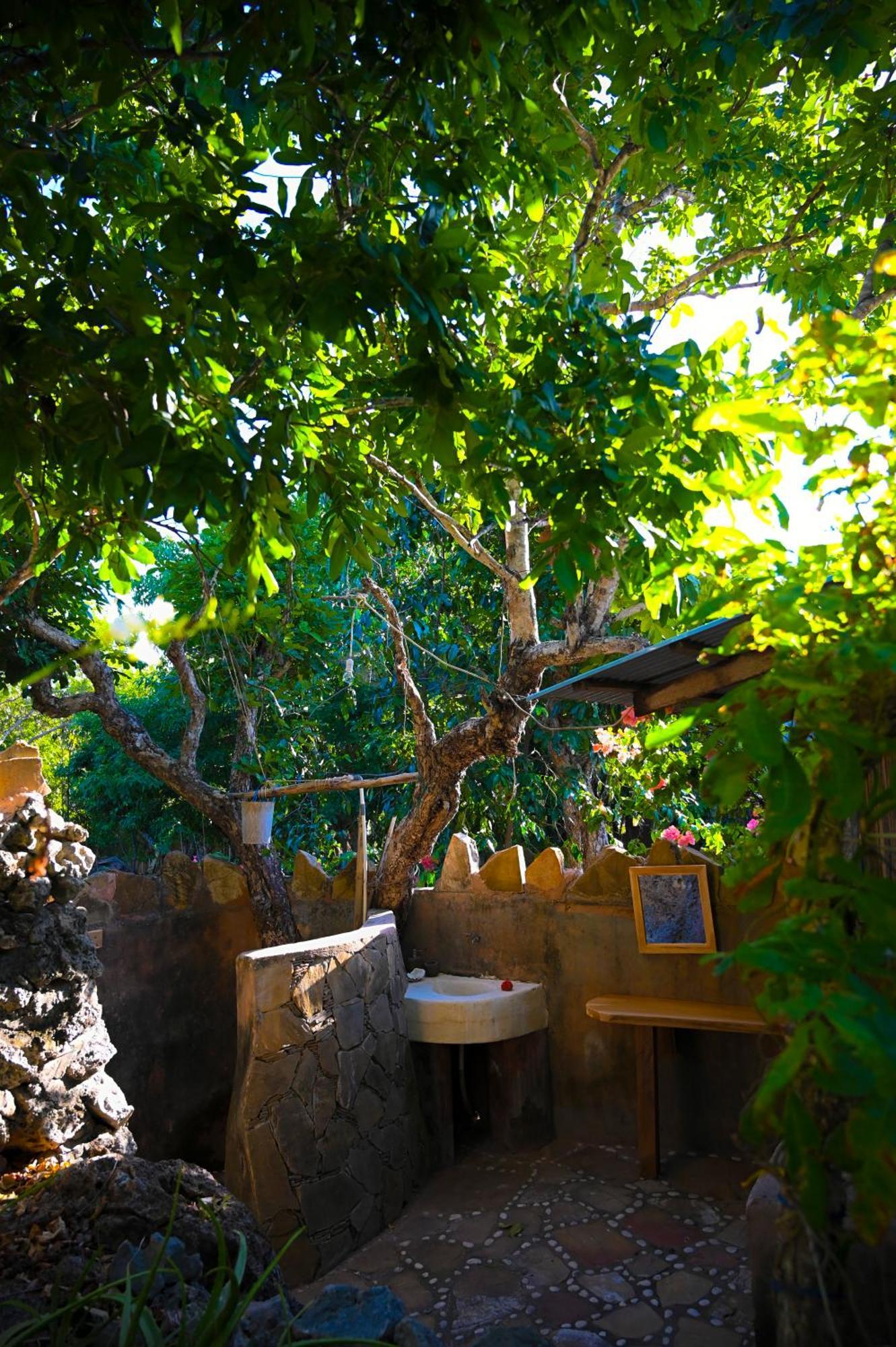 Utopia Rote Lodge Nembrala Ngoại thất bức ảnh