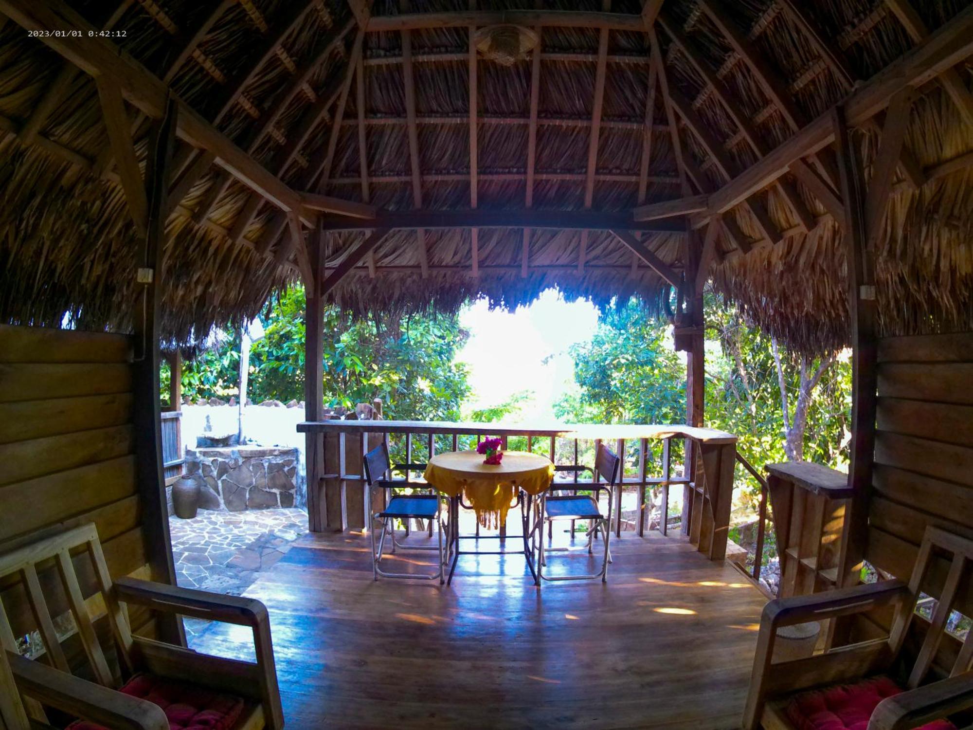 Utopia Rote Lodge Nembrala Ngoại thất bức ảnh